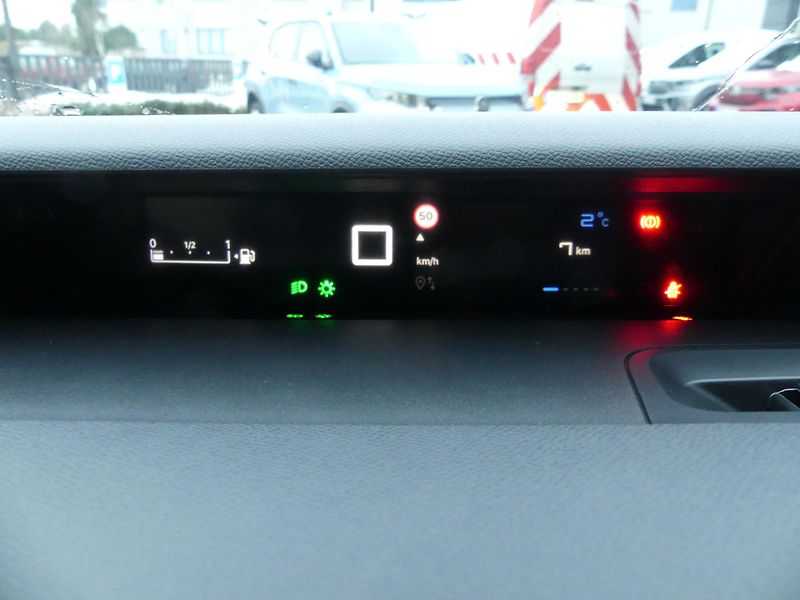 Citroën C3 (2026) MAX Turbo 100k Manual  - fotka 14 z 22