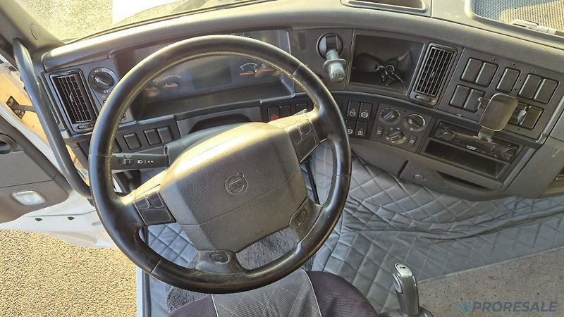 Volvo FH 13.420 XL 42T EURO 5 - fotka 4 z 11