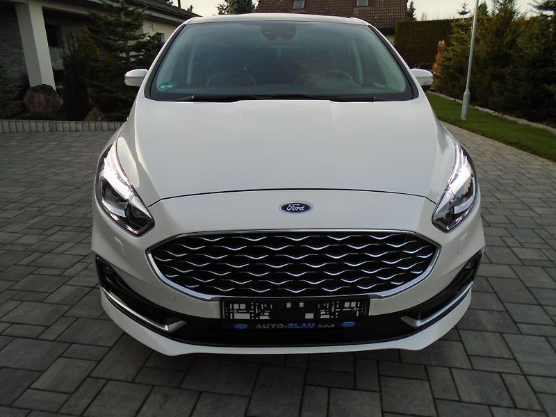 Ford S-MAX 2,0EcoBlue 140kW Vignale 8AT 7 - fotka 5 z 46
