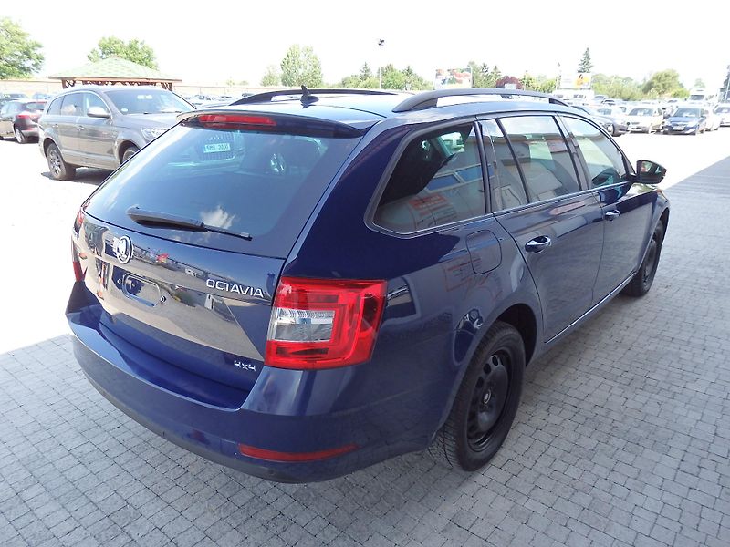 Škoda Octavia 2.0TDI NAVIGACE, ZÁVĚS, DSG - fotka 4 z 18