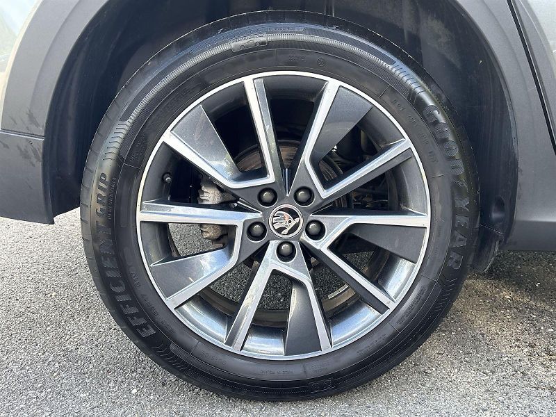 Škoda Kamiq (2023) 1.5 TSI Scoutline - fotka 27 z 30