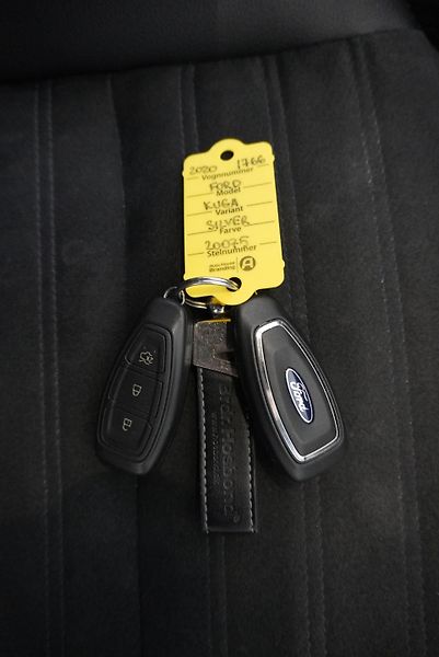 Ford Kuga 2.0 TDCi ST-LINE 4x4 AUTOMAT 8 - fotka 34 z 34