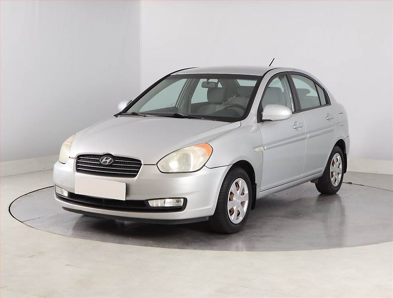 Hyundai Accent (2007) 1.4i, po STK, dobrý stav - fotka 2 z 14
