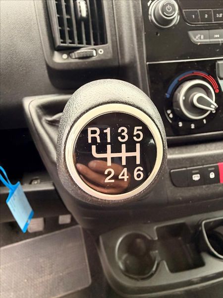 Fiat Ducato 2,3  2,3 9 MÍST - fotka 23 z 36