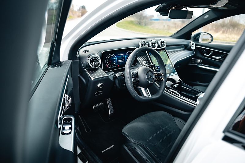 Mercedes-Benz GLC 300 de kupé AMG Premium - fotka 7 z 18