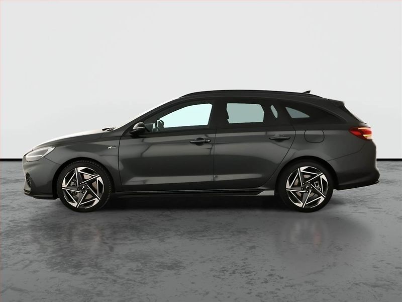Hyundai i30 (2025) N-Line 1.5 T-GDI MHEV 48V - fotka 3 z 16