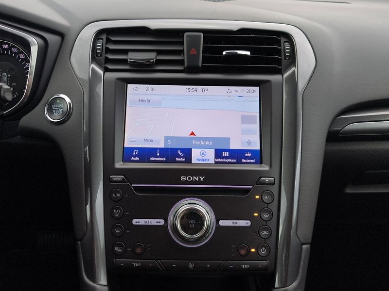 Ford Mondeo (2021) TITANIUM 4x4 2.0 EcoBlue 140kW - fotka 19 z 29