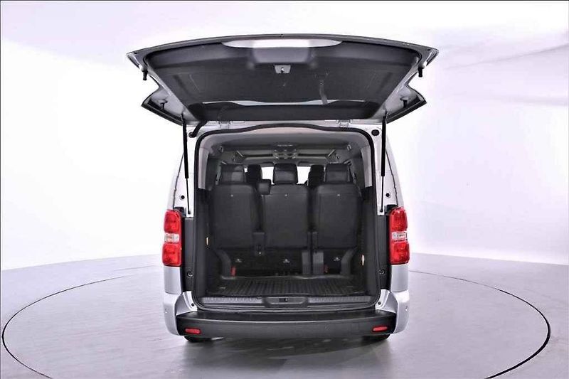 Volkswagen Multivan 2.0TDi Comfortline.