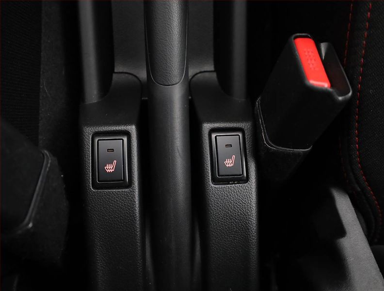 Suzuki Swift (2019) 1.4 BoosterJet Sport - fotka 12 z 17