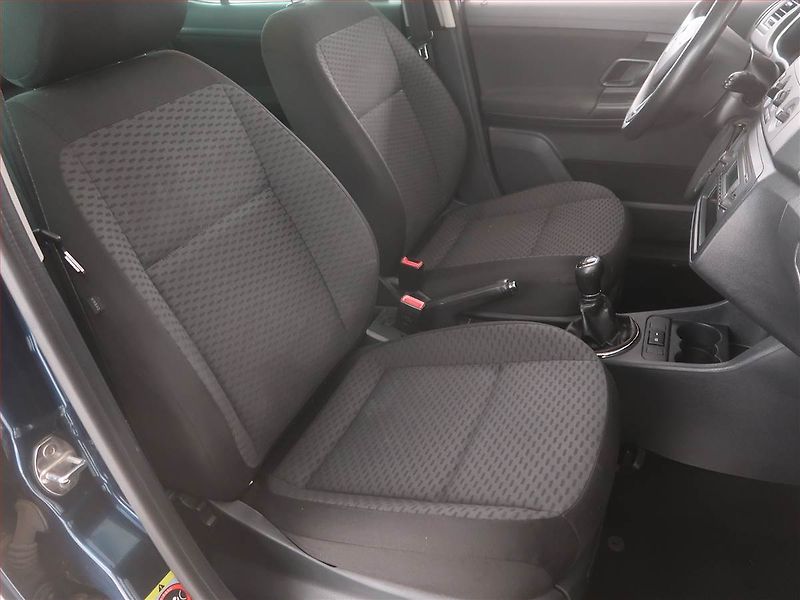 Škoda Fabia (2013) 1.2 TSI, po STK, slušný stav - fotka 9 z 16