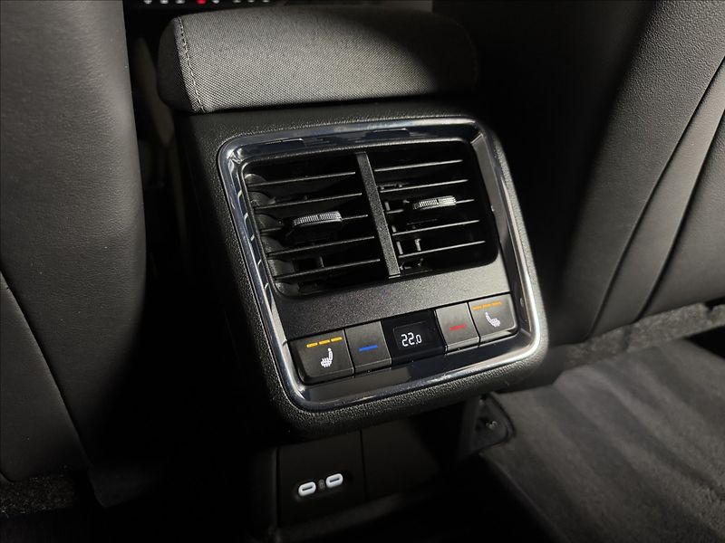 Škoda Enyaq 80 LED Matrix Assist Tepelko - fotka 16 z 47
