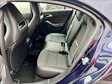 Mercedes-Benz Třídy A 180 d Sport automat - náhled 13