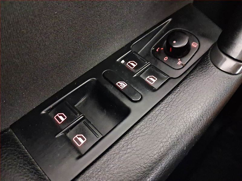 Volkswagen Passat (2012) Comfortline 2.0 TDI, Automat - fotka 18 z 18