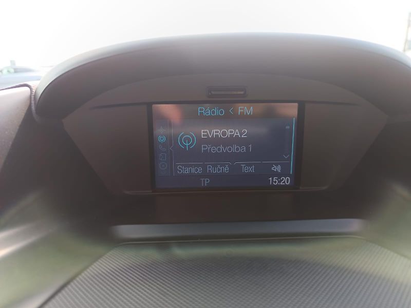 Ford Kuga (2015) - fotka 36 z 37