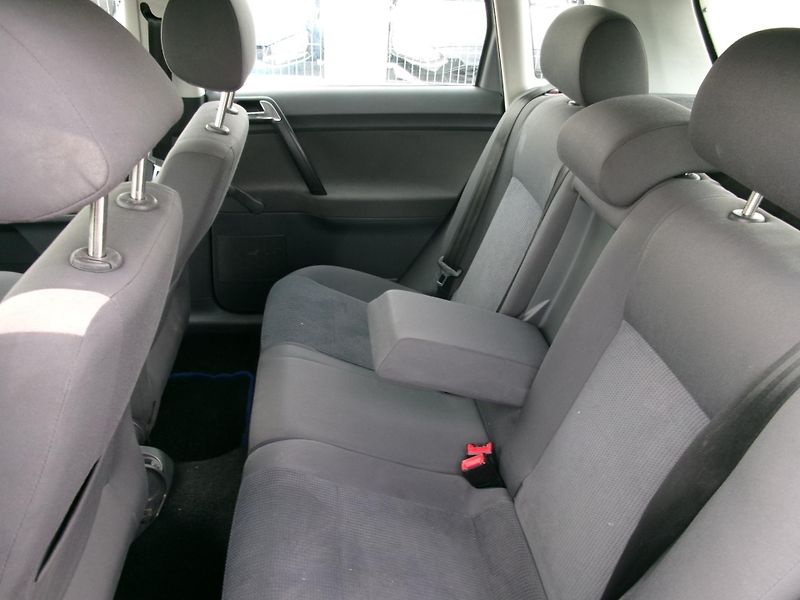 Volkswagen Polo (2007) 1,4TDI KLIMA - fotka 11 z 23