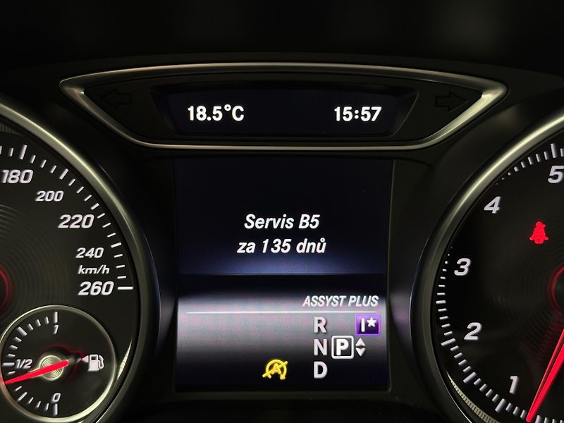 Mercedes-Benz GLA 220i*135kw*4x4*CZ*AMG - fotka 34 z 46