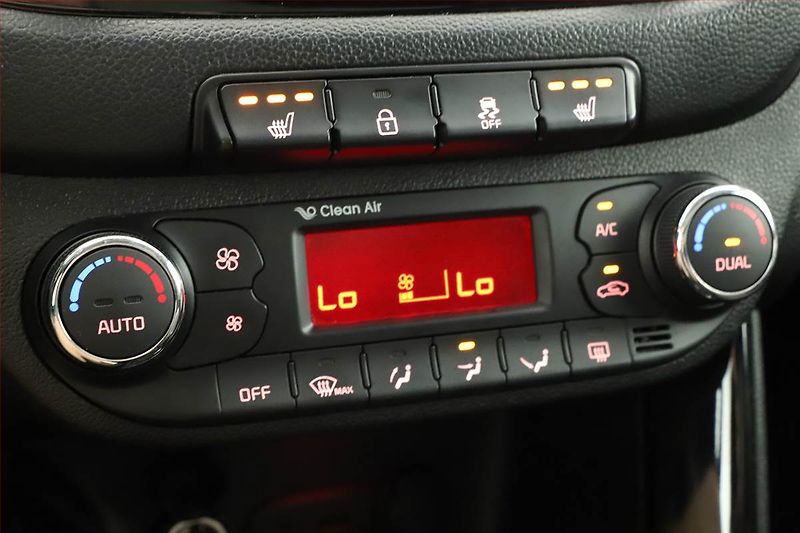 Kia Ceed (2015) 1.6 i, LPG, Tempomat - fotka 17 z 22