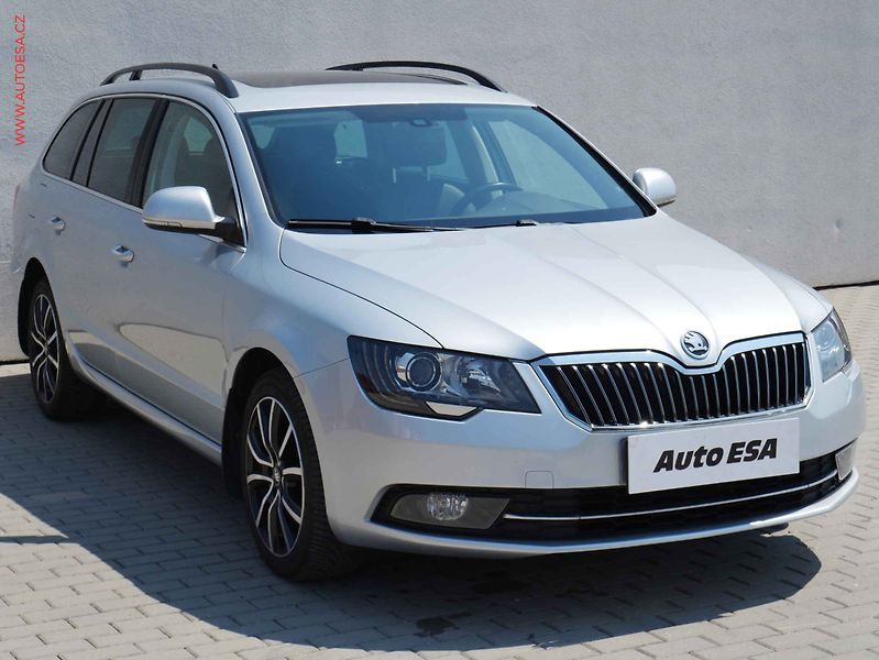 Škoda Superb (2014) 2.0 TDi, Navi, bixen - fotografie inzerátu