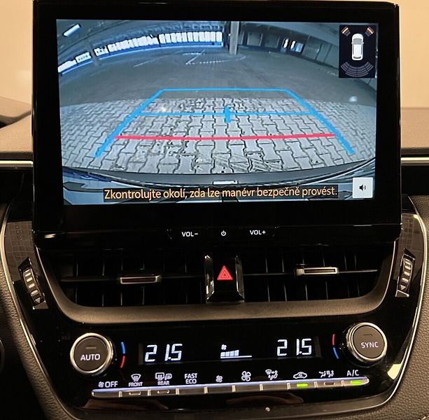Toyota Corolla TS 1,8 Hybrid AT COMFORT TECH - fotka 6 z 16