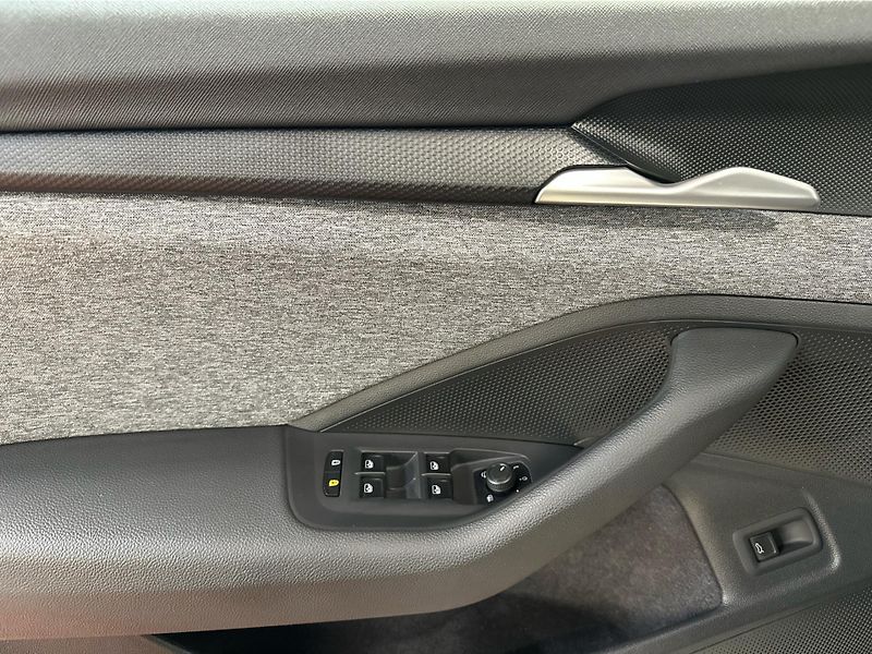 Škoda Superb (2024) 1.5 eTSI DSG Selection, Tažné - fotka 17 z 24
