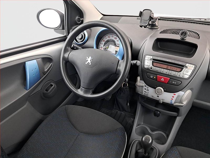 Peugeot 107 (2011) 1.0, nová STK, jezdí dobře - fotka 7 z 13
