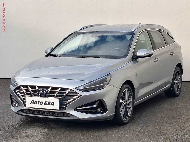 Hyundai i30 (2022) 1.5T-GDi 48V MHEV, ČR, Style - fotka 3 z 19
