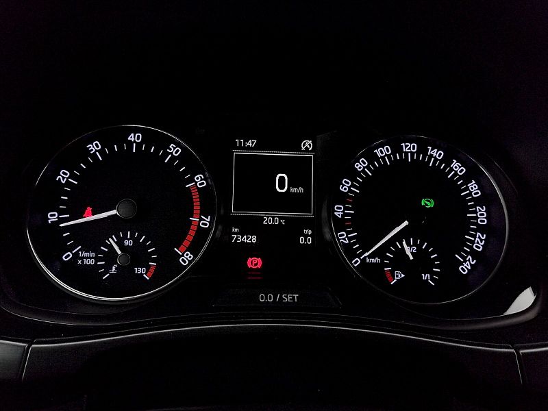 Škoda Fabia (2015) Style Plus 1,2 Tsi 81 Kw DSG - fotka 7 z 32