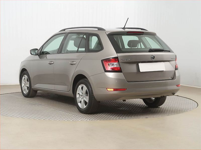 Škoda Fabia (2018) 1.0 TSI, ČR,1.maj, Tempomat - fotka 4 z 15