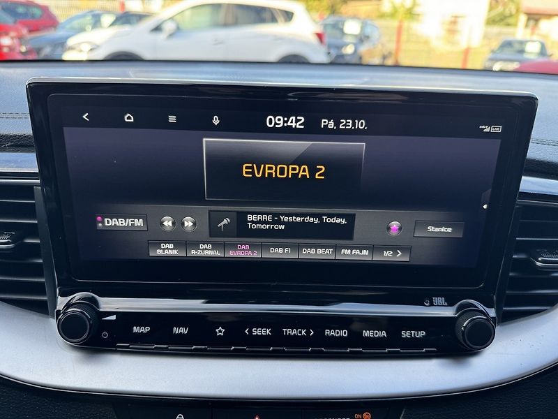 Kia Ceed (2022) 1.5i TGDi GT-Line Automat LED - fotka 13 z 49