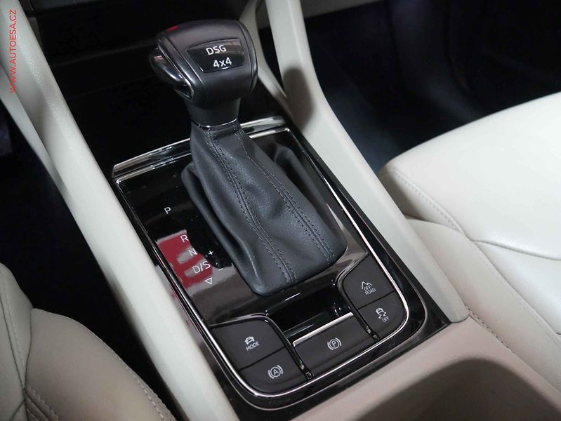 Škoda Kodiaq (2018) 2.0 TDi 4x4, 2.maj,ČR, Style - fotka 20 z 25