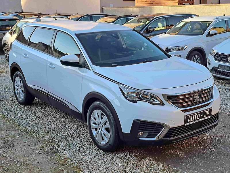Peugeot 5008 (2020) 1,2 PT EAT8 17ALU PDC NAVI - fotka 2 z 22