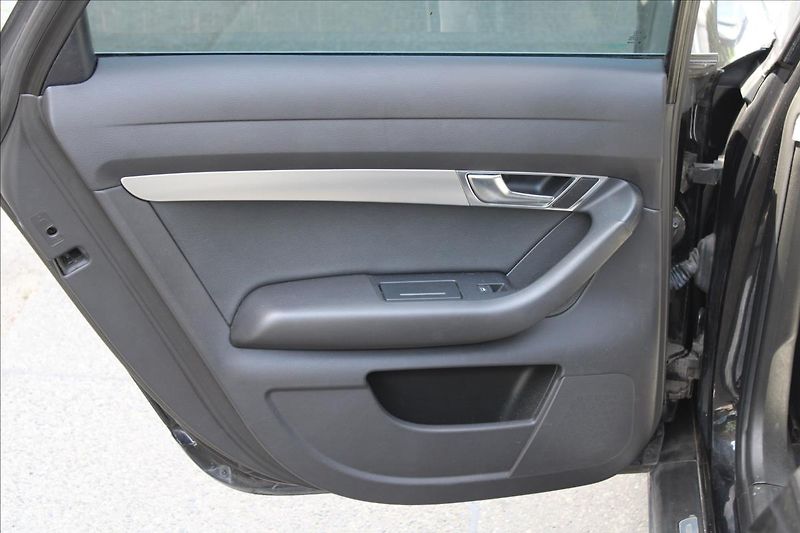 Audi A6 2.7 TDI V6 Avant / 132 kW / Qu - fotka 28 z 36