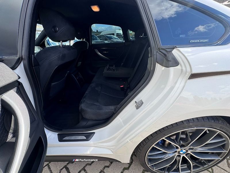 BMW Řada 4 (2016) 420D 2,0 135KW XDRIVE MPACKET - fotka 36 z 50