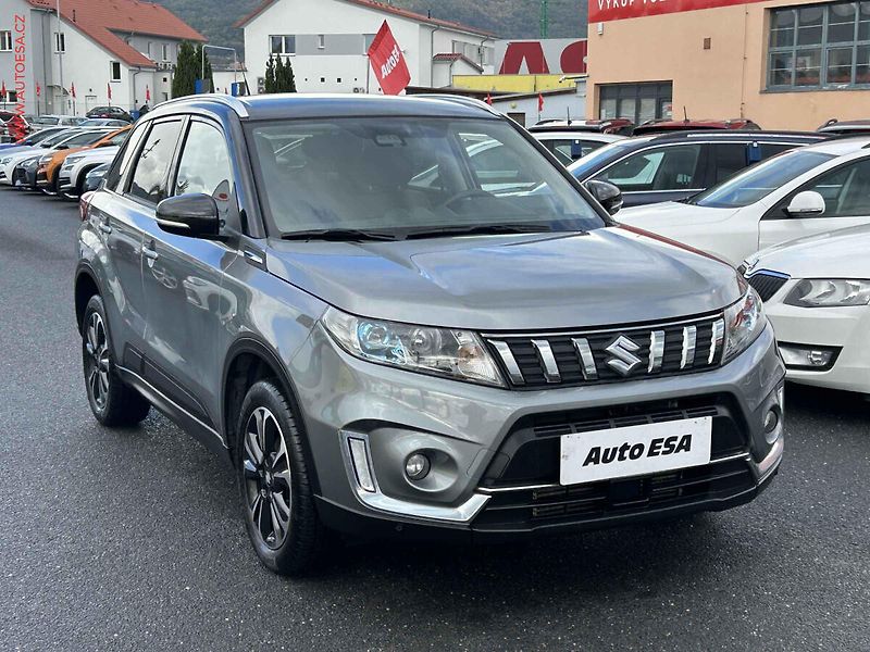 Suzuki Vitara (2019) 1.4 boosterjet 4x4, 1.maj,ČR - fotografie inzerátu