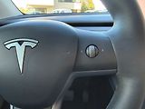 Tesla Model Y Standart Range LFP - náhled 31
