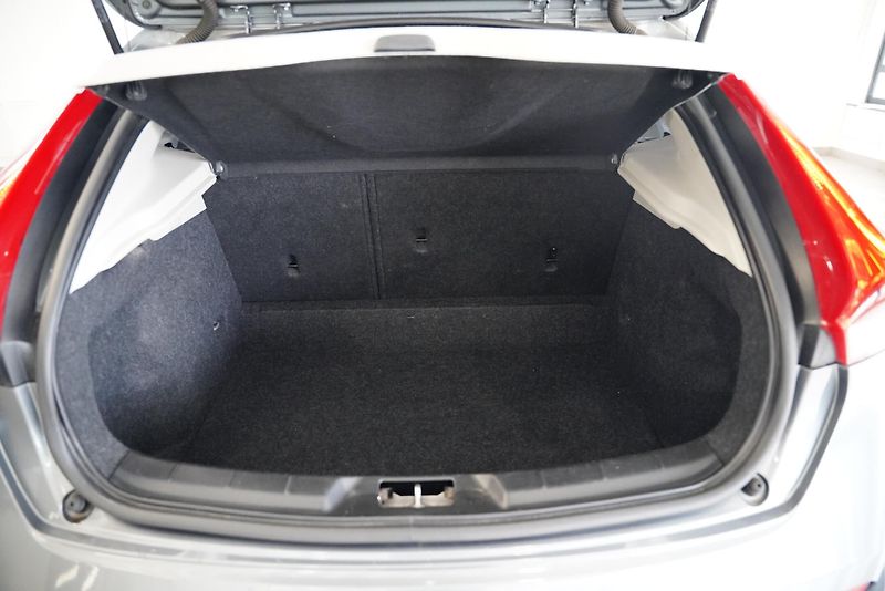 Volvo V40 - fotka 22 z 23