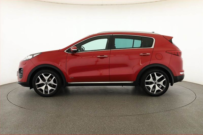 Kia Sportage (2017) GT Line 1.6 T-GDI, 4X4 - fotka 3 z 21
