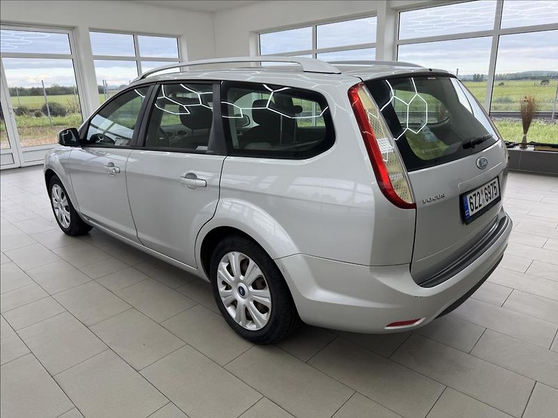 Ford Focus 1,6 i, Klima, 16V, 74kw, - fotka 3 z 24