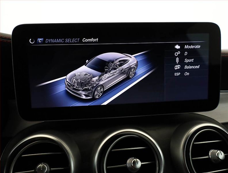 Mercedes-Benz Třídy C (2021) C 43 AMG 4MATIC - fotka 16 z 19
