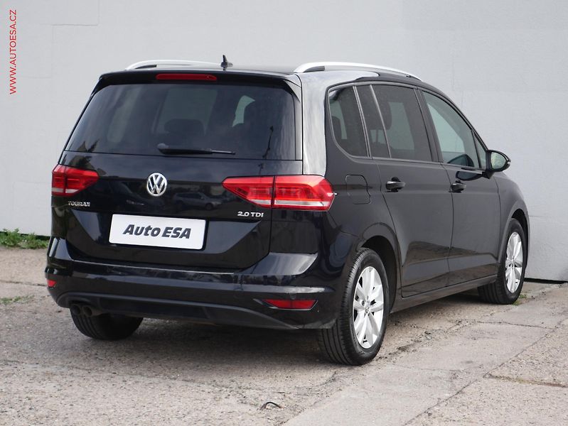 Volkswagen Touran (2016) 2.0 TDi, DSG, STK9/27 - fotka 6 z 15