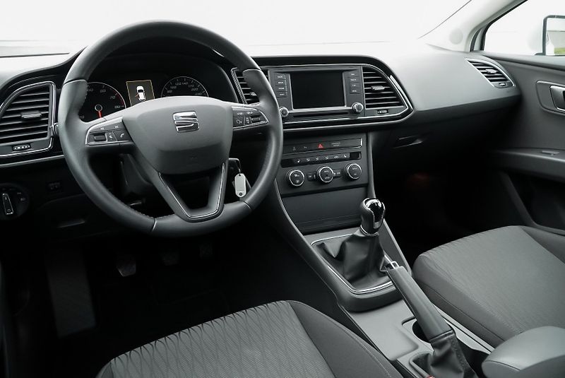 Seat Leon 1.4 TSI STYLE nové rozvody - fotka 17 z 33
