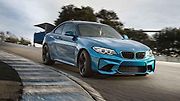 BMW 2M.
