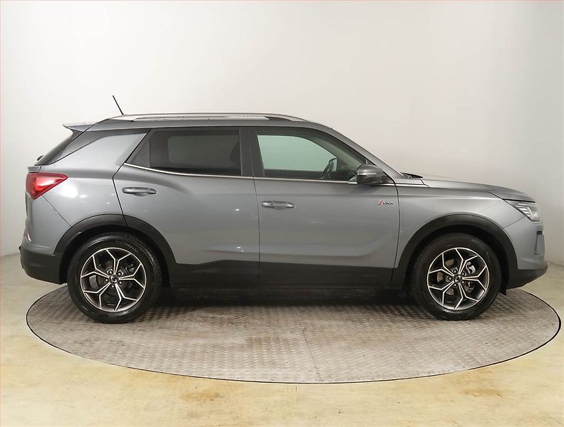 SsangYong Korando (2024) 1.5 T-GDI - fotka 6 z 21