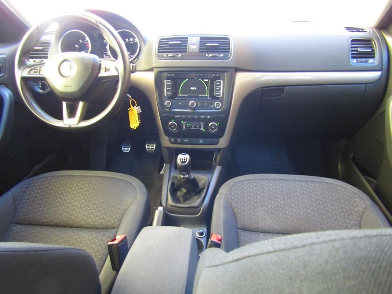 Škoda Yeti (2014) 1.4 TSI 90kW TOP QUALITY - fotka 15 z 36