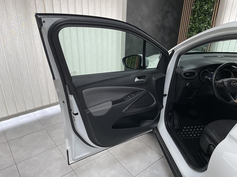 Opel Crossland X 1.2 i AUTOMAT ČR 1.MAJ SERVIS - fotka 18 z 24