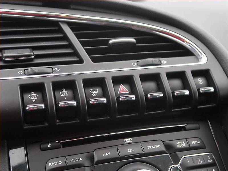 Peugeot 3008 (2013) Hybrid4, 4X4, Automat - fotka 18 z 18