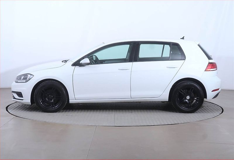 Volkswagen Golf (2018) 1.6 TDI, Park. senzory - fotka 3 z 14