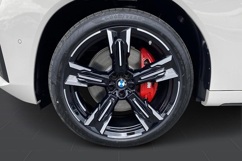 BMW X3 M50 xDrive - fotka 2 z 10