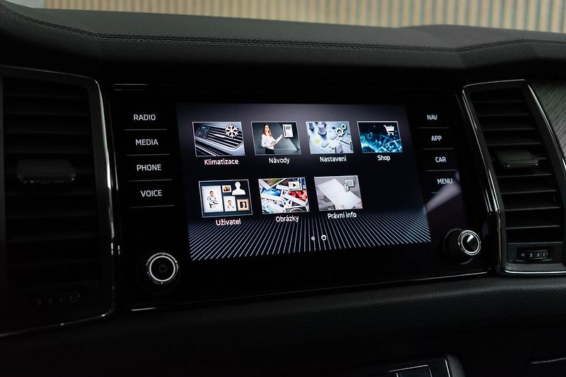 Škoda Kodiaq 2.0 TDI DSG*STYLE*ACC*DPH*ČR 1 - fotka 30 z 43