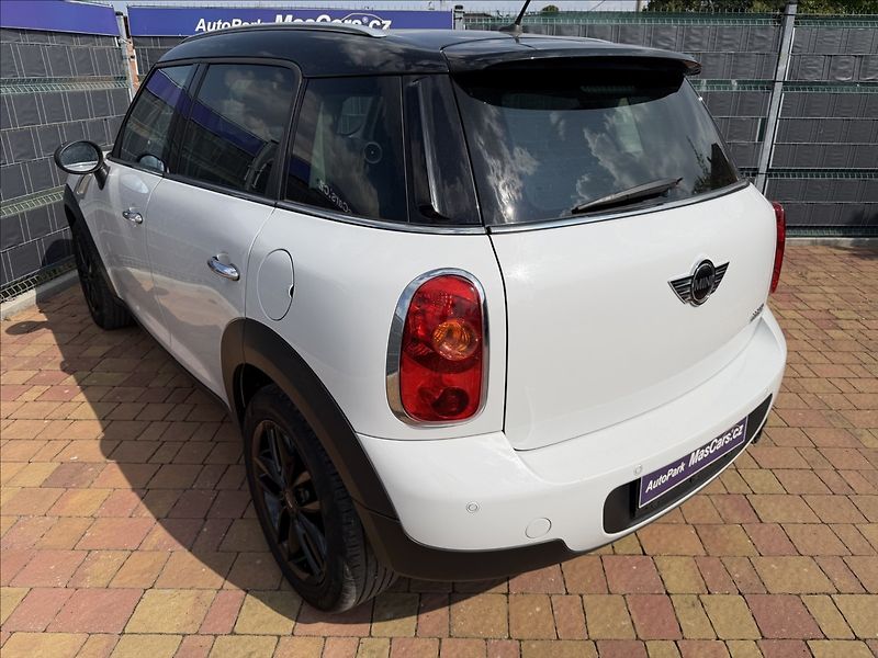 Mini Countryman 1.6 i - fotka 6 z 14